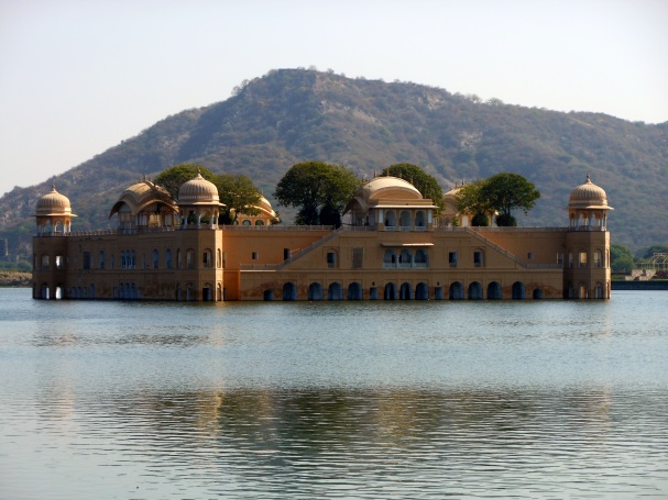 Jal Mahal Palace located in the middle of the Man Sagar Lake